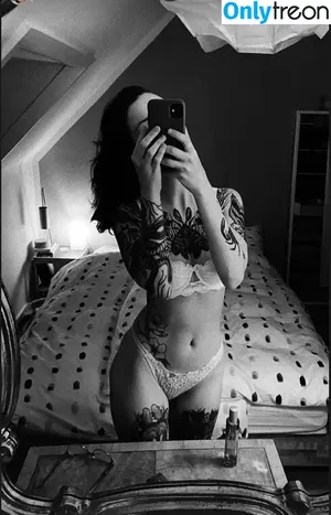 Julia Crds / jlacrds nude photo #0014