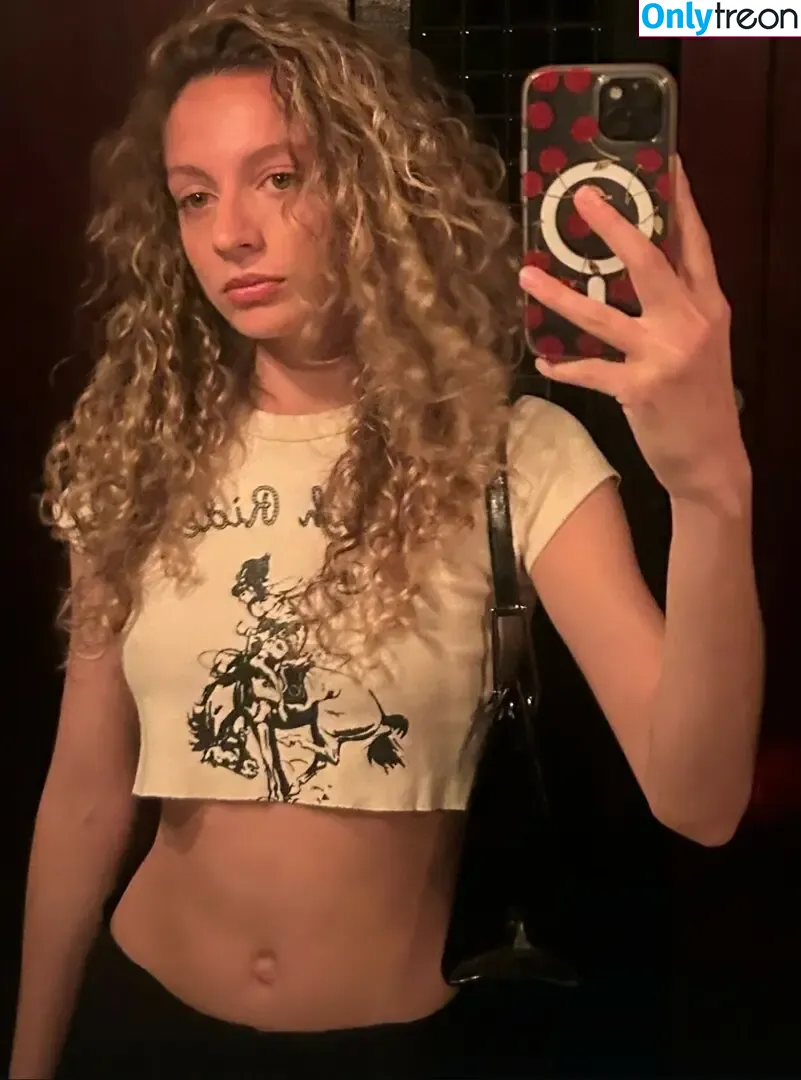 Julia Dicesare nude photo #0033 (julia_dicesare)