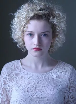 Julia Garner / juliagarnerofficial / ztyg_29 фото голая #0127