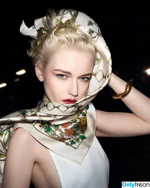 Julia Garner / juliagarnerofficial / ztyg_29 nude photo #0163