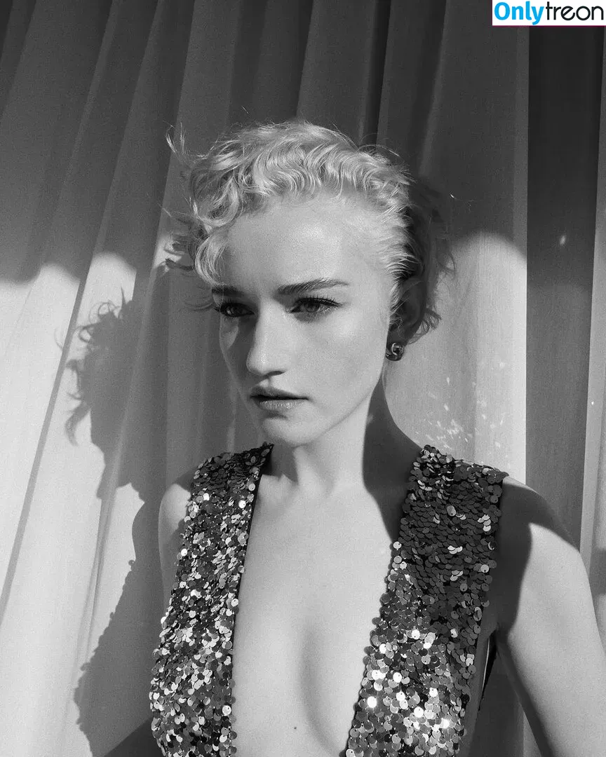 Julia Garner nude photo #0028 (juliagarnerofficial / ztyg_29)