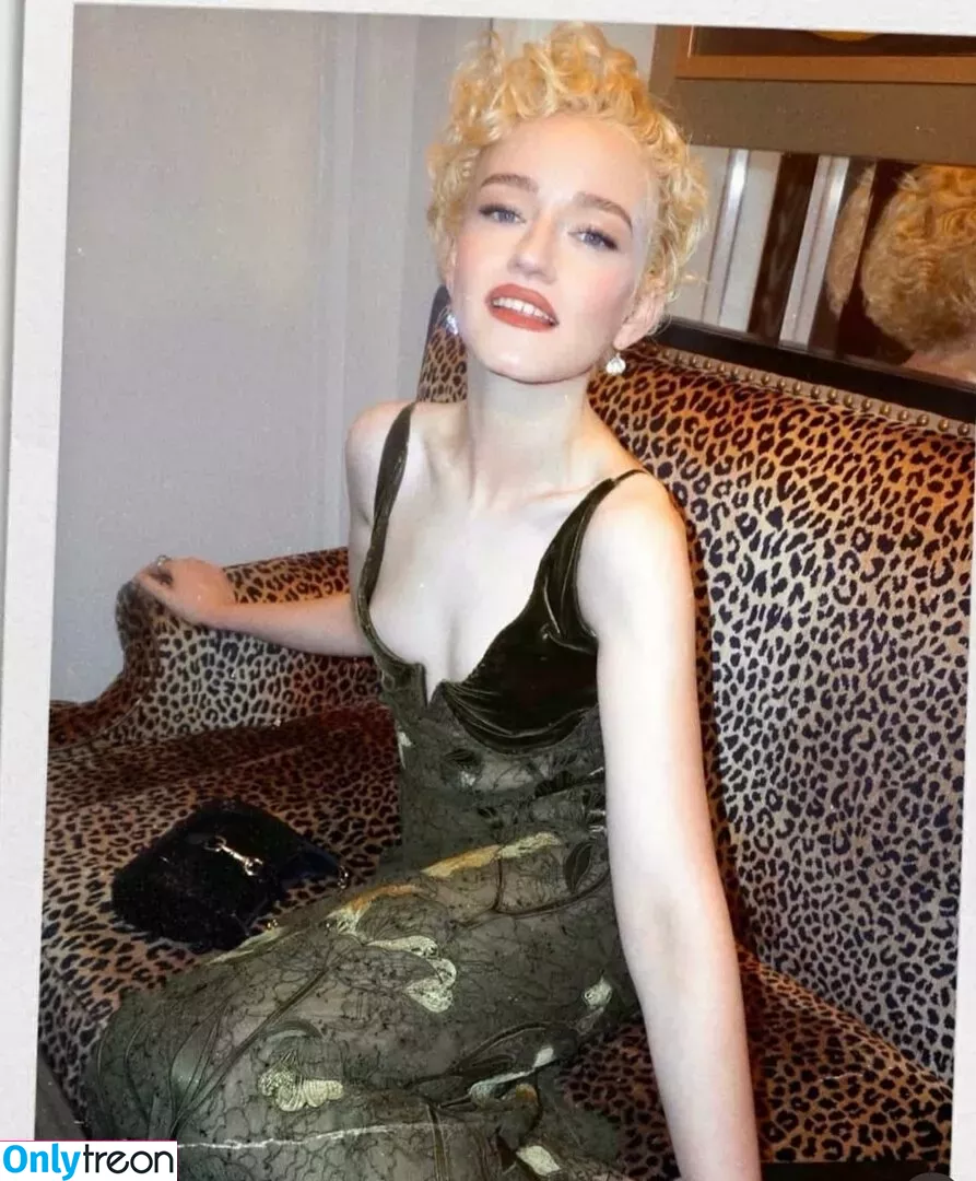 Julia Garner голая photo #0130 (juliagarnerofficial / ztyg_29)