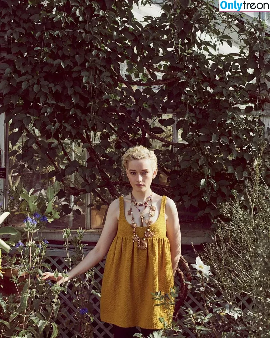 Julia Garner голая photo #0145 (juliagarnerofficial / ztyg_29)