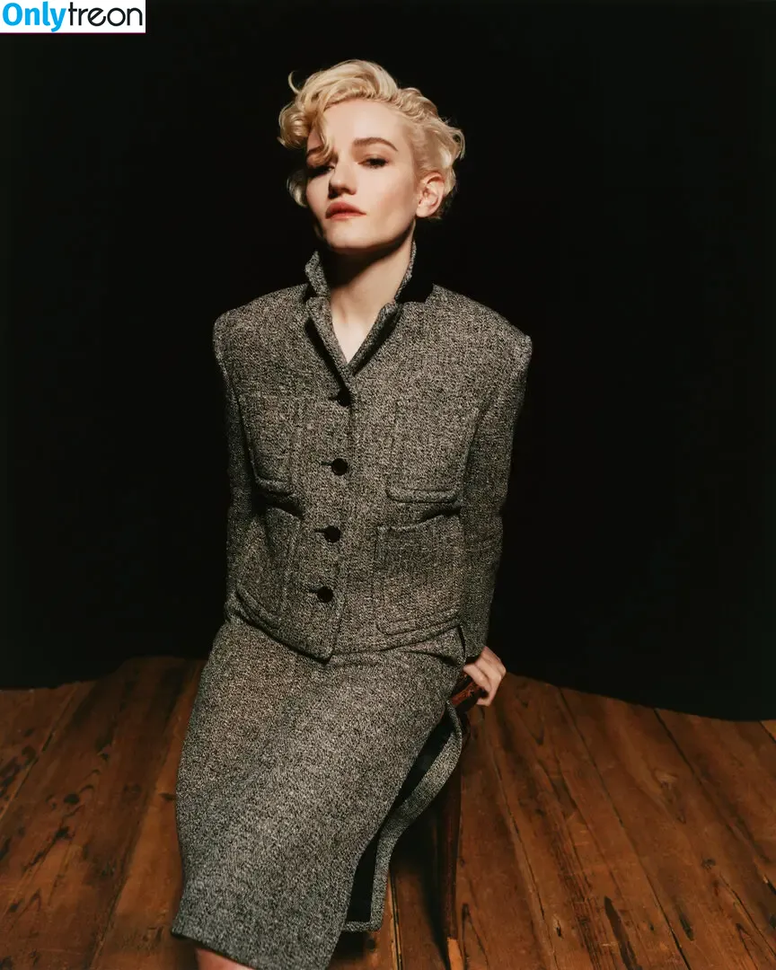 Julia Garner nude photo #0286 (juliagarnerofficial / ztyg_29)
