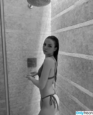 Julia Haller / julia.hhlrr nude photo #0072