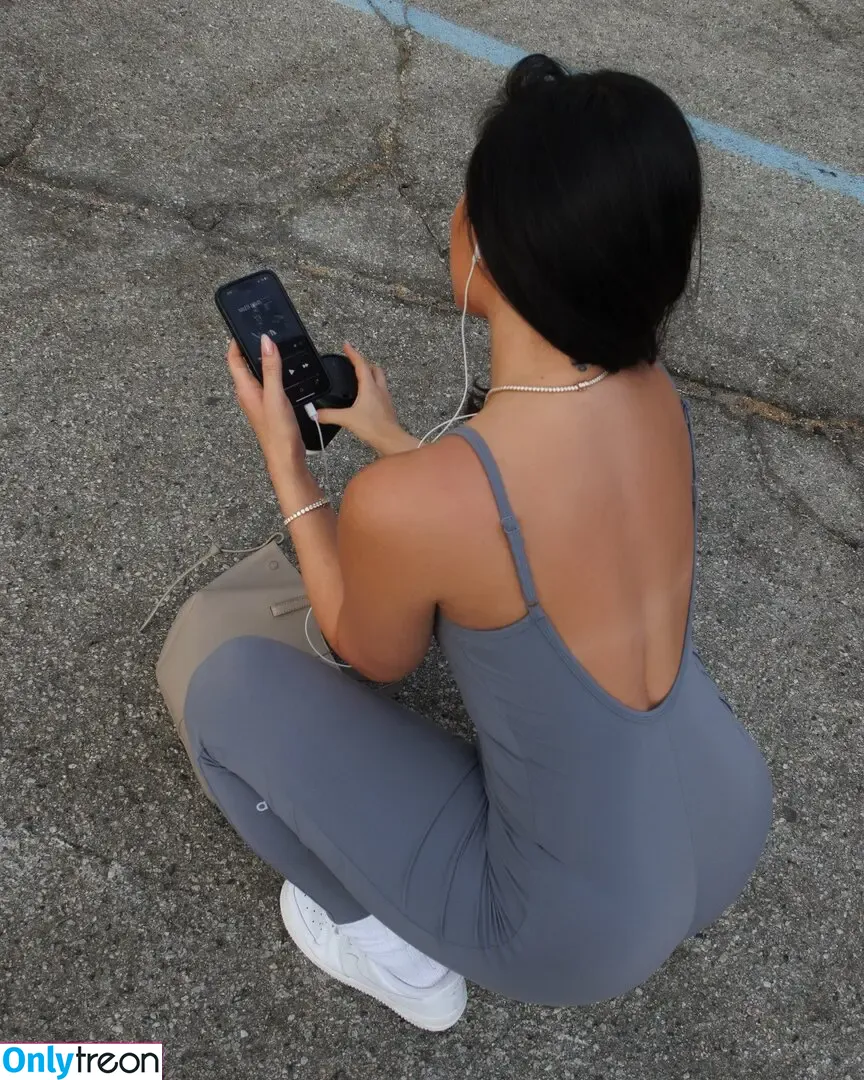 Julia Kelly голая photo #1450 (missjuliakelly / thesophiakelly)