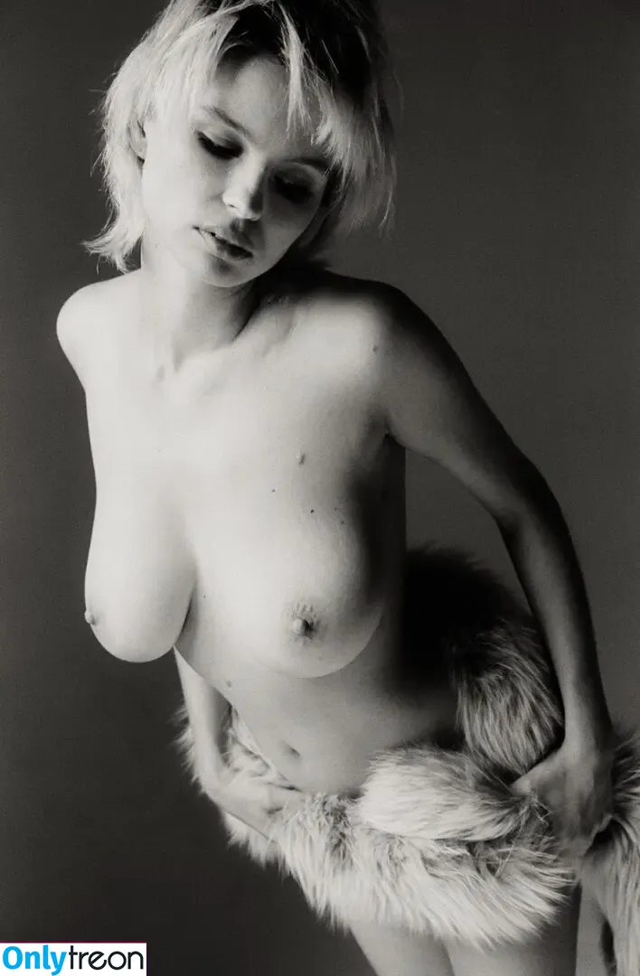 Julia__Logan nude photo #0038 (Julia Logacheva / julia.logacheva.officialfans)