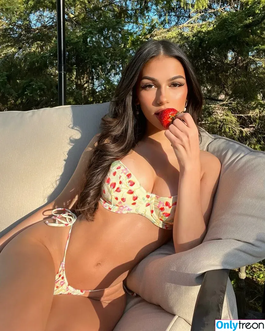 Julia Merekoulias nude photo #0103 (juliakul_official / juliamerekoulias)