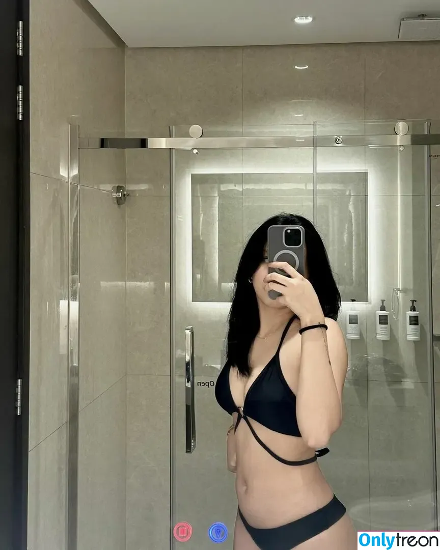 Julia Mundala nude photo #0010 (juliamundala)