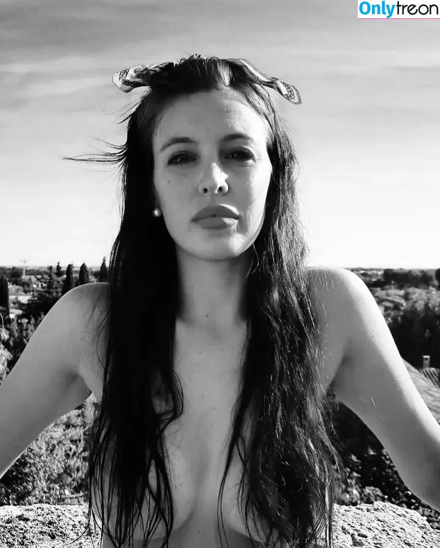 Julia Nageler nude photo #0018 (Julia Nageler)