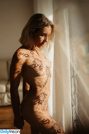 Julia Neyu / julia.neyu / julia_neu._photography nude photo #0020