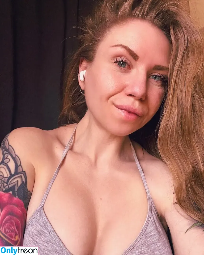 Julia Pling nude photo #0011 (Julia Gustafsson / juliapling)
