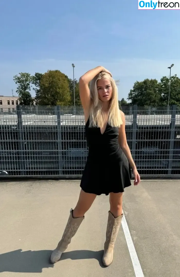 Julia Rnken nude photo #0127 (Julia Rnken)