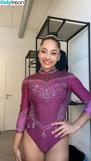Julia Soares / juju_bsoares / u192041219 фото голая #0007