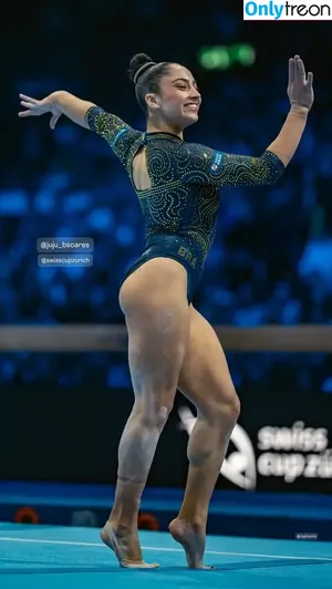 Julia Soares / juju_bsoares / u192041219 фото голая #0028