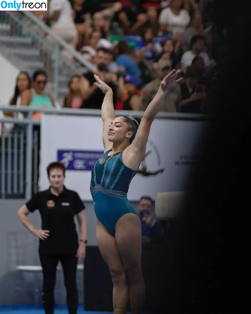 Julia Soares голая photo #0015 (juju_bsoares / u192041219)