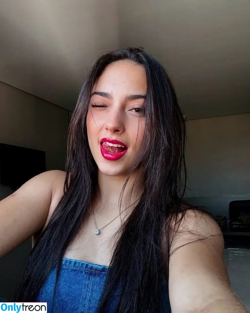 Julia Soares голая photo #0047 (juju_bsoares / u192041219)