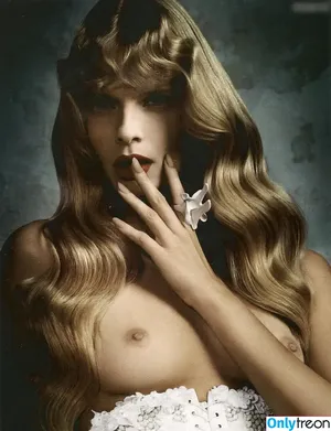 Julia Stegner / juliastegner nude photo #0005