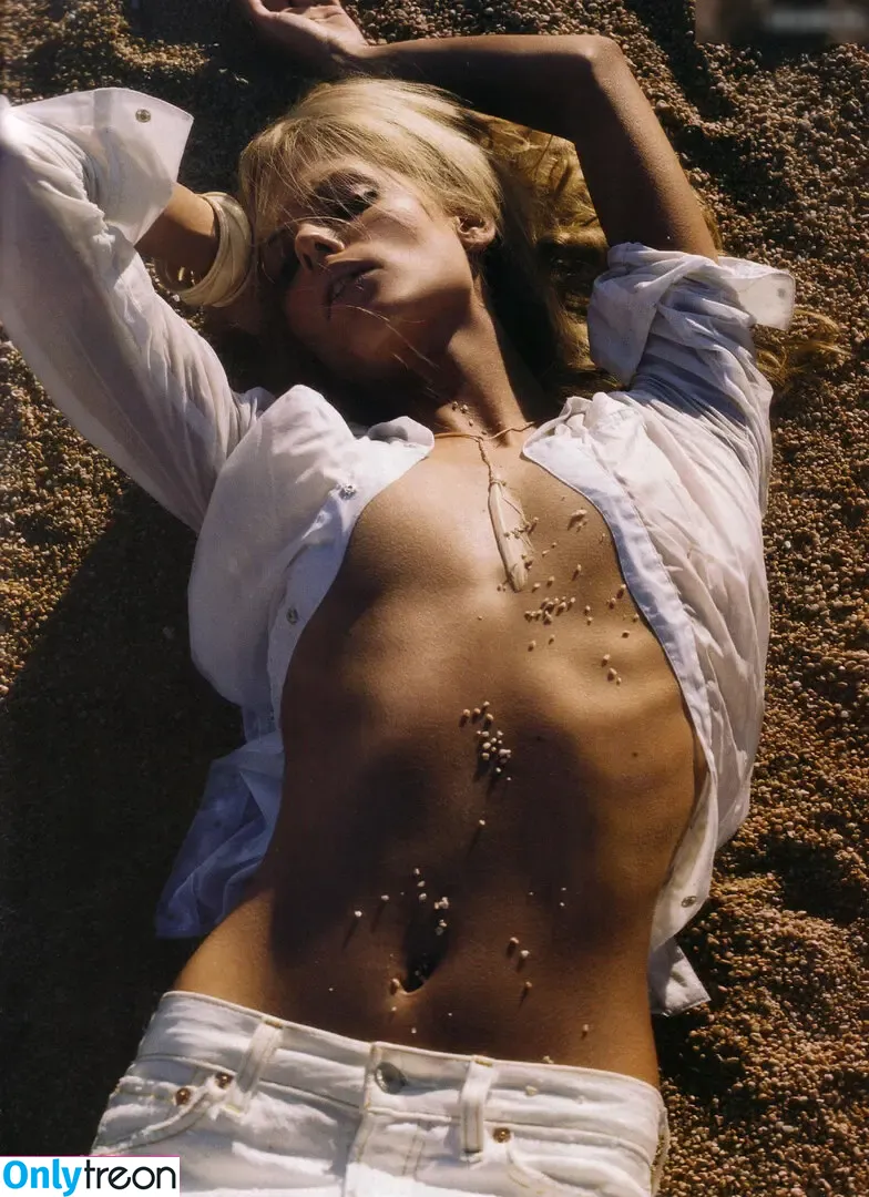 Julia Stegner nude photo #0015 (juliastegner)