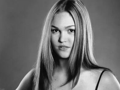 Julia Stiles / missjuliastiles фото голая #0132