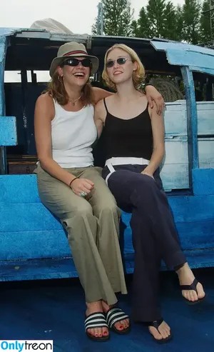 Julia Stiles / missjuliastiles фото голая #0208