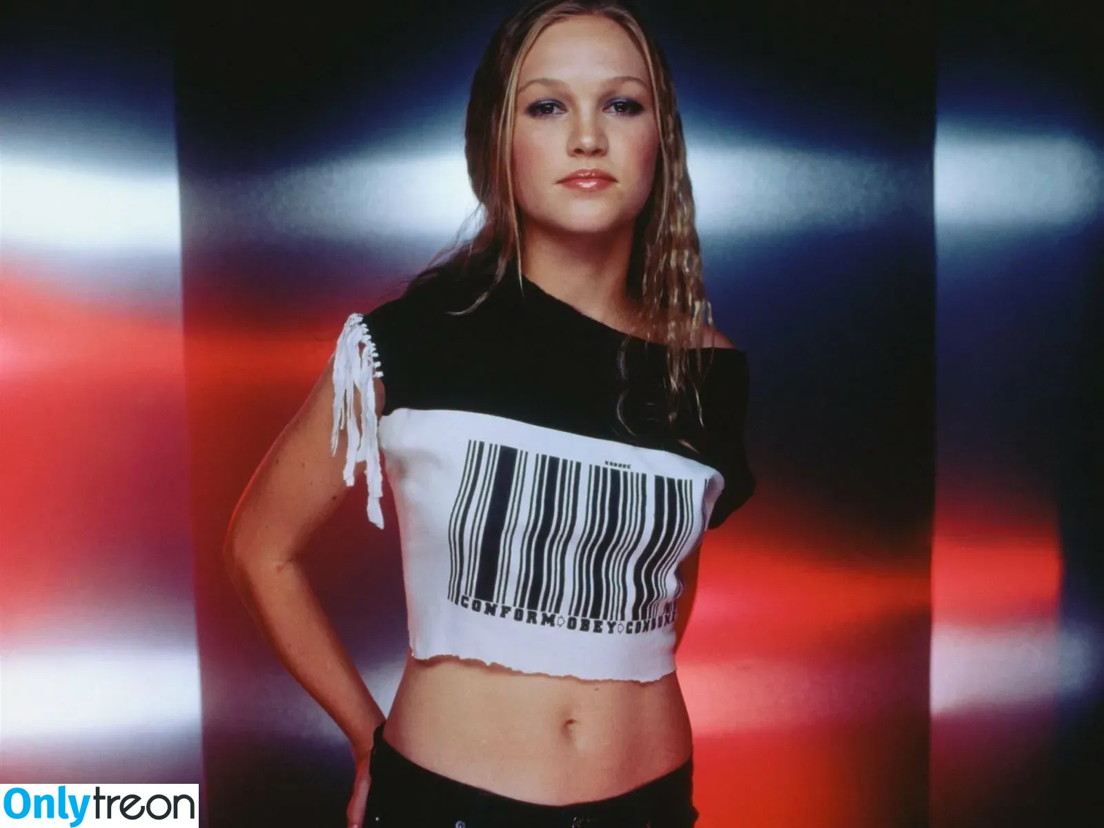 Julia Stiles голая photo #0131 (missjuliastiles)