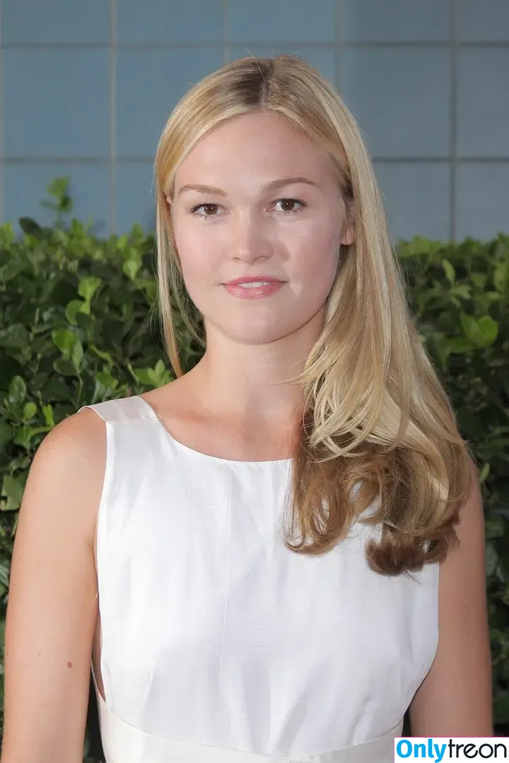 Julia Stiles голая photo #0197 (missjuliastiles)