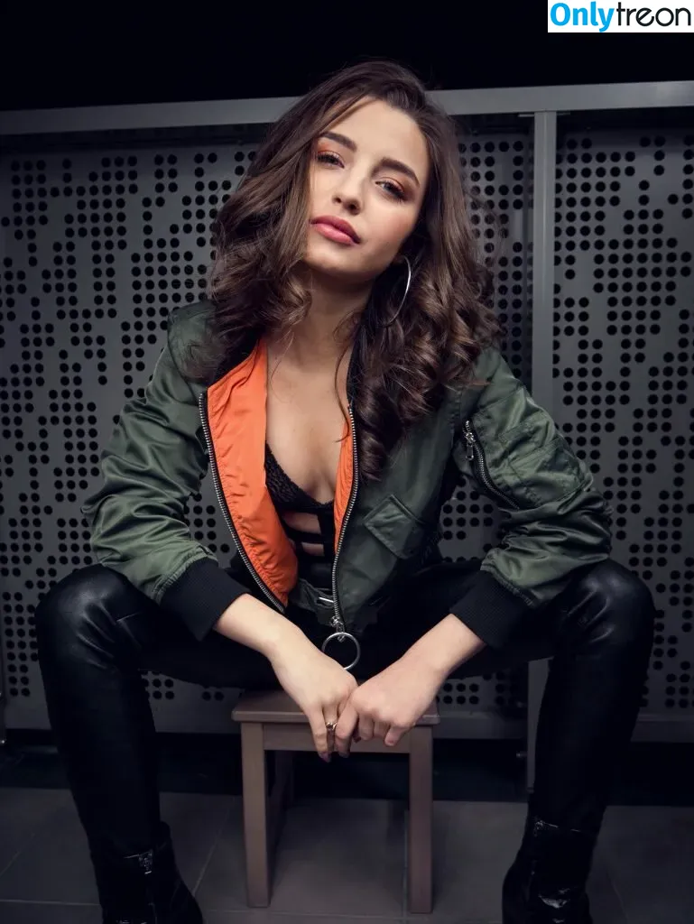 Julia Wieniawa голая photo #0090 (Narkiewicz / juliawieniawa)