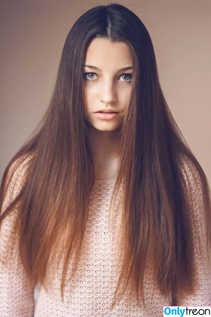 Julia Wieniawa голая photo #0095 (Narkiewicz / juliawieniawa)