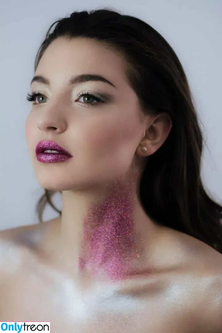 Julia Wieniawa голая photo #0352 (Narkiewicz / juliawieniawa)