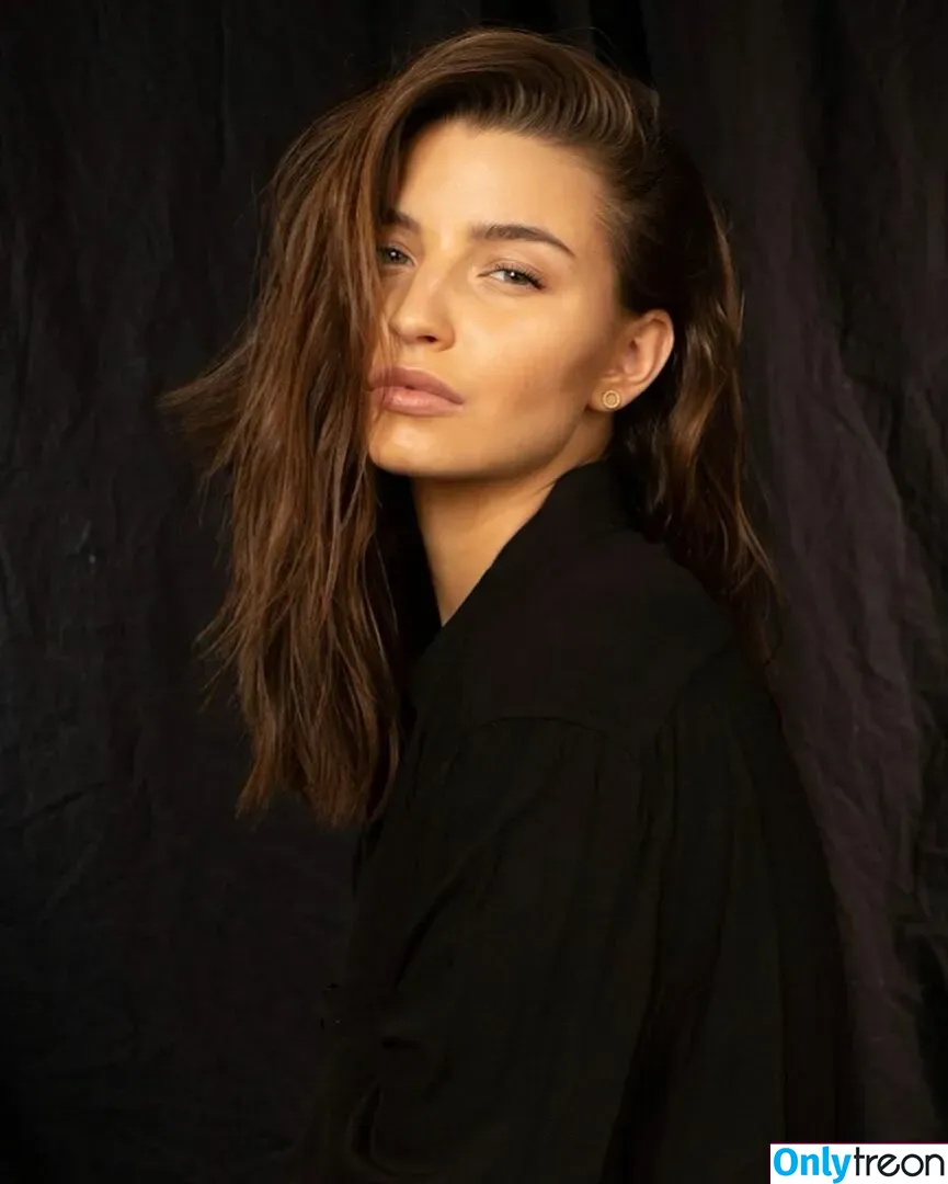 Julia Wieniawa голая photo #0359 (Narkiewicz / juliawieniawa)