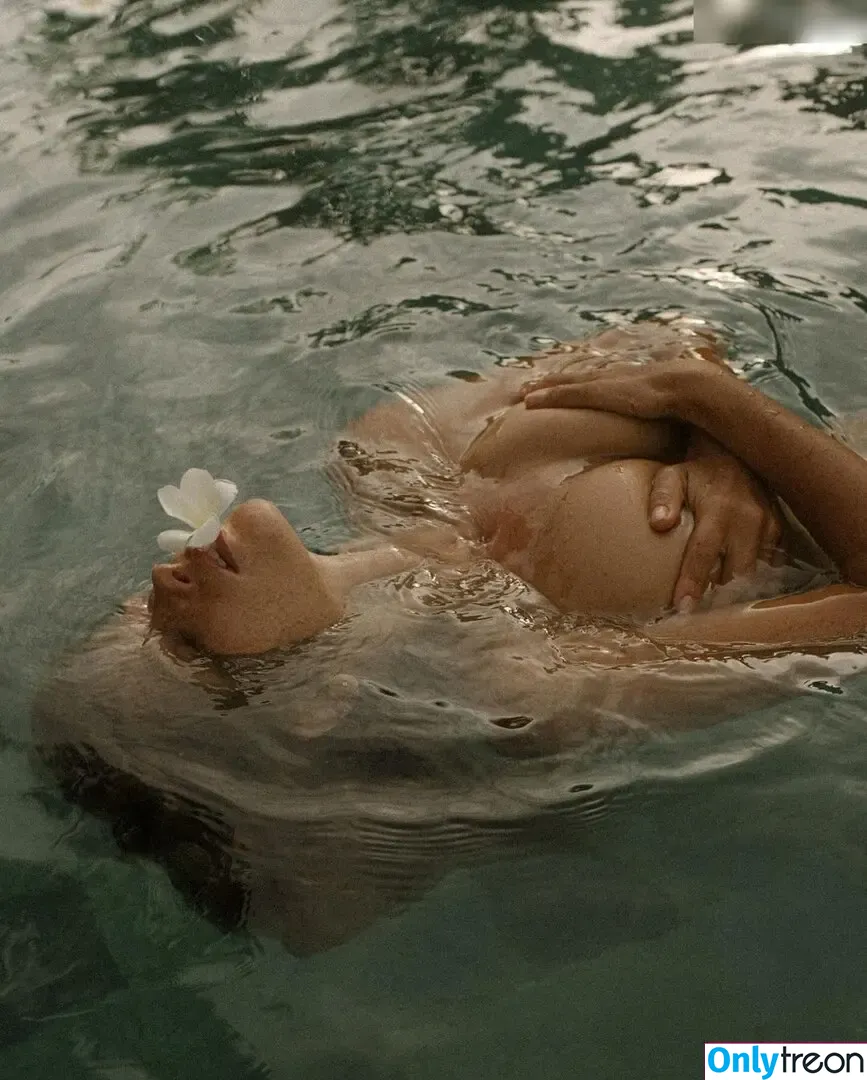 Julia Yaroshenko nude photo #0213 (thejoolz / thejulia)