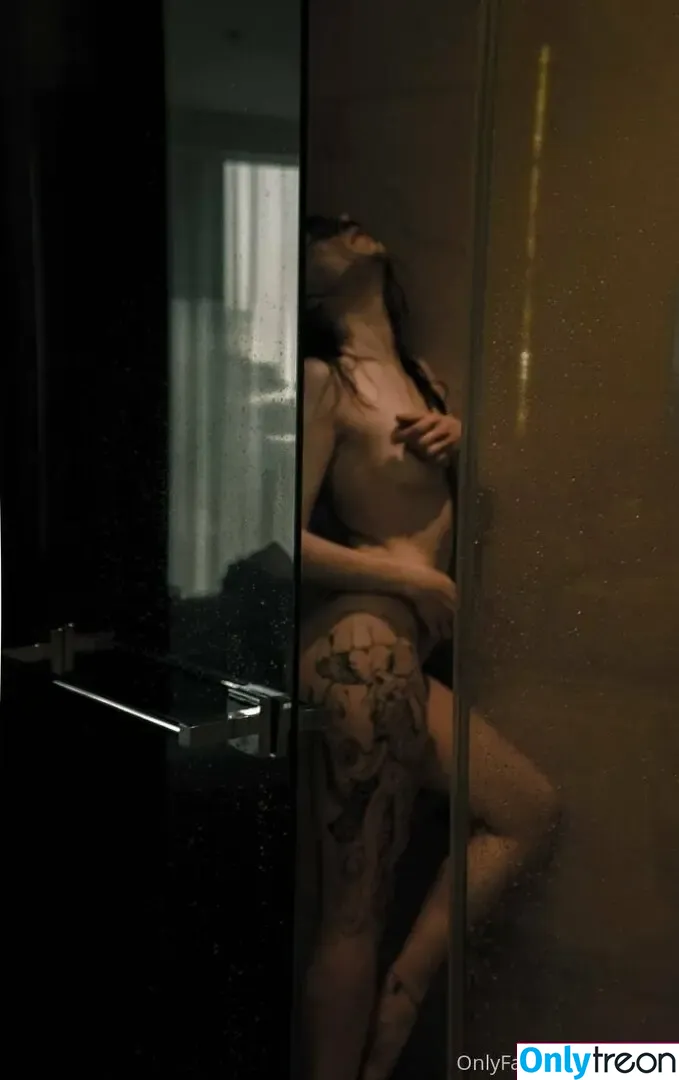 juliafog nude photo #0007 (juliafoug.art)