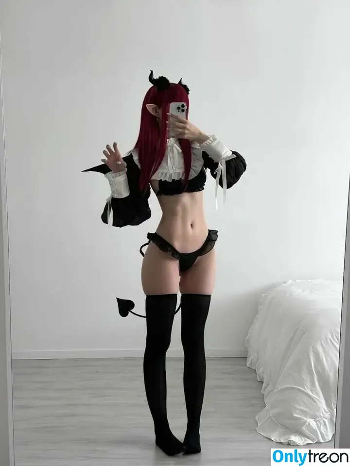 JuliaMajch nude photo #0012 (JuliaMajch)