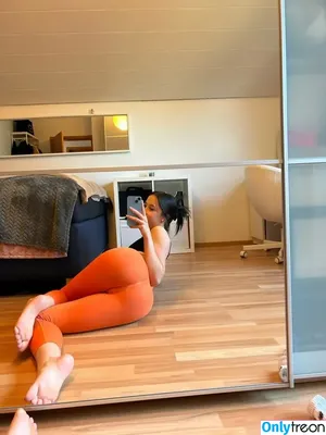  nude photo #0007