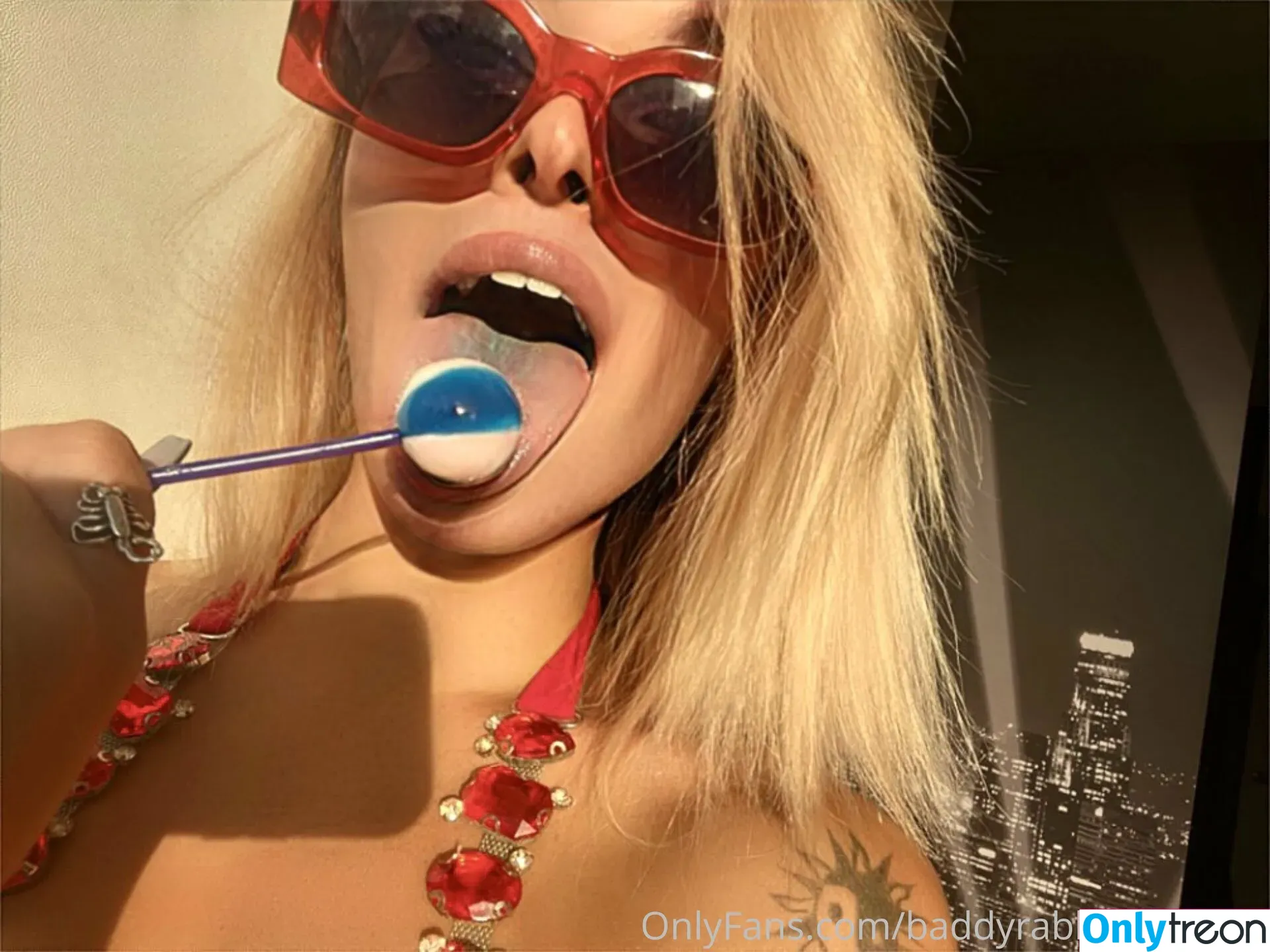 juliana.valentinax nude photo #0007 (julianavalentina)
