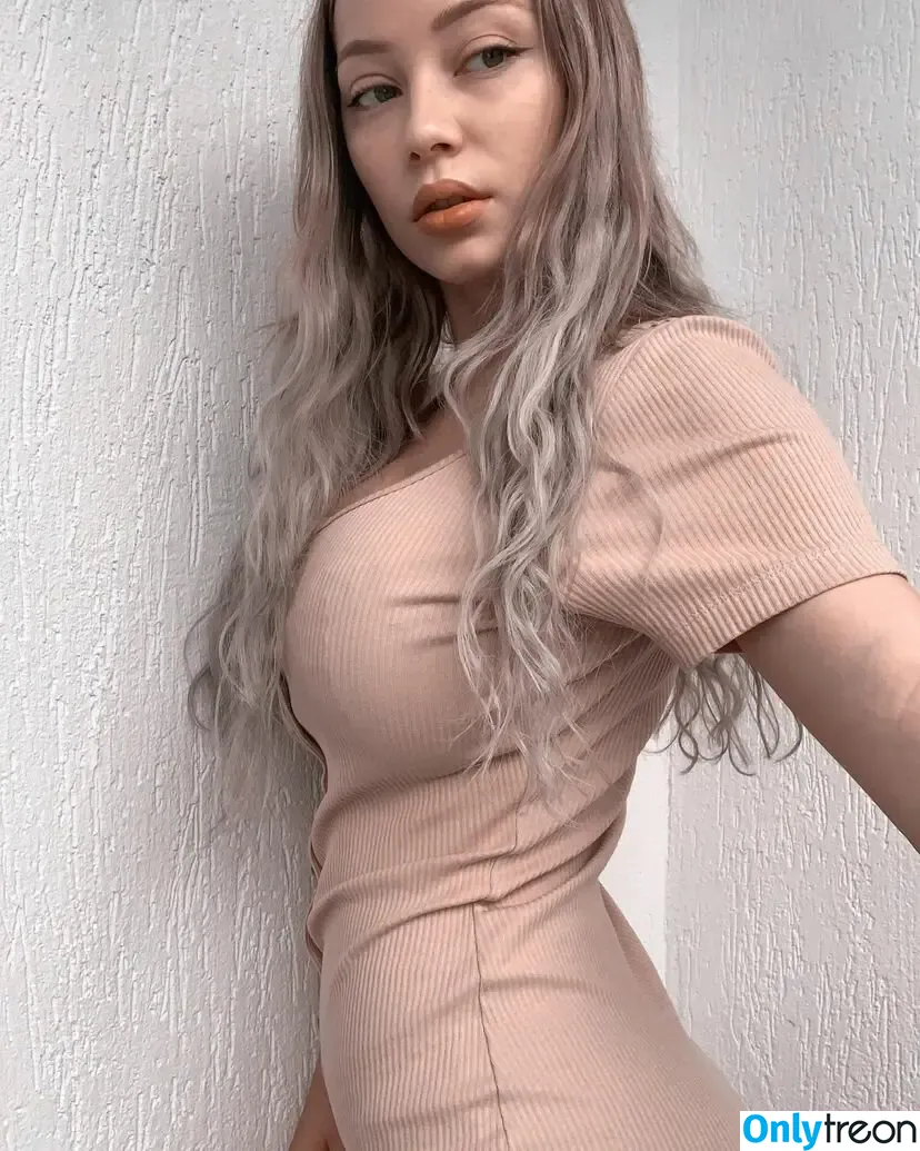 Julianna nude photo #0025 (julianna_ps / nebulax2003 / whorchata03)
