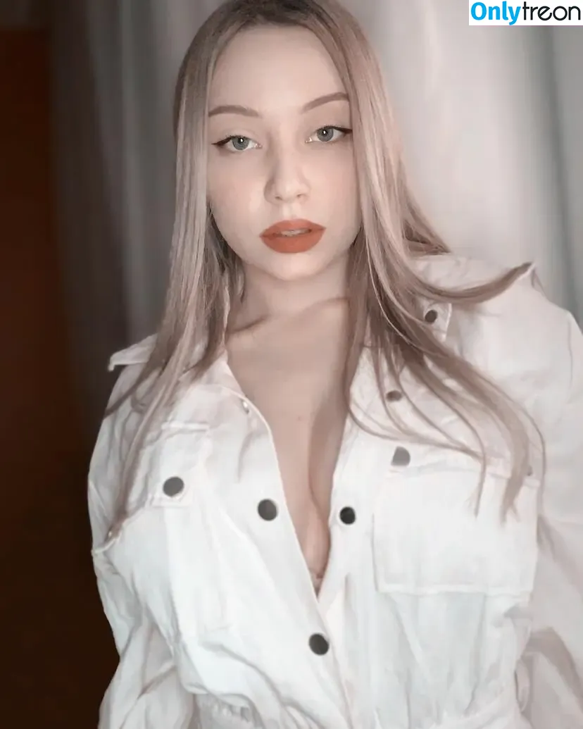 Julianna nude photo #0042 (julianna_ps / nebulax2003 / whorchata03)
