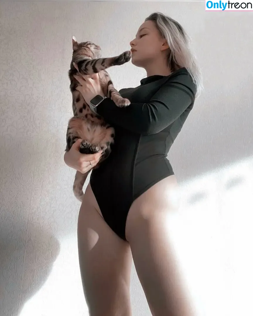 Julianna nude photo #0052 (julianna_ps / nebulax2003 / whorchata03)