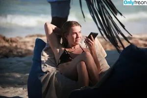 Julianne Hough / juleshough nude photo #1430