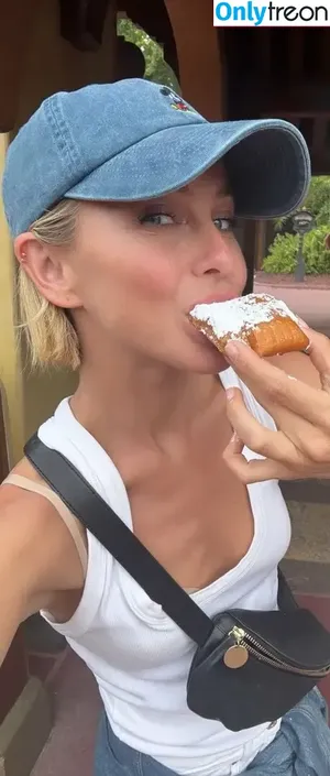 Julianne Hough / juleshough nude photo #1525