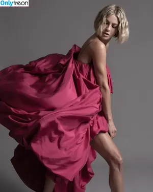 Julianne Hough / juleshough nude photo #1773