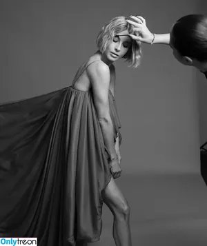 Julianne Hough / juleshough nude photo #1776