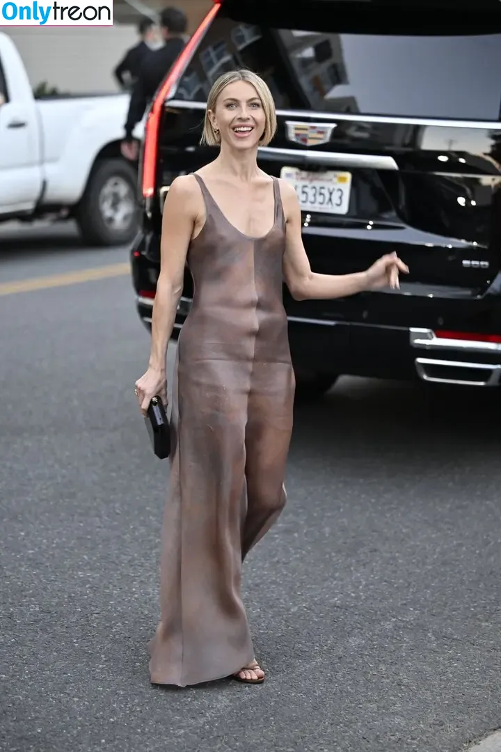 Julianne Hough nude photo #1474 (juleshough)