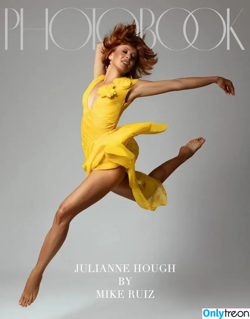Julianne Hough nude photo #1719 (juleshough)