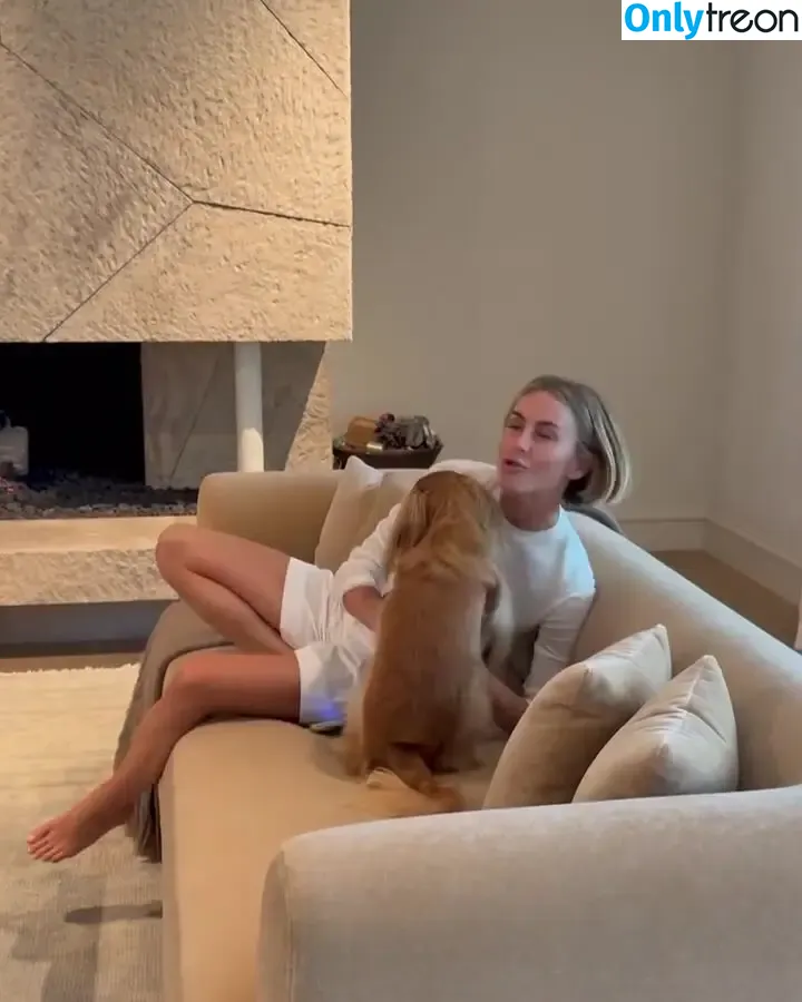 Julianne Hough nude photo #1745 (juleshough)