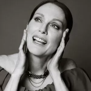 Julianne Moore / juliannemoore nude photo #0102