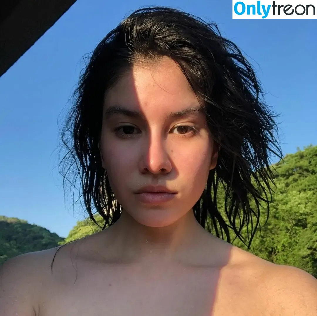 Juliasumire голая photo #0003 (Juliasumire)