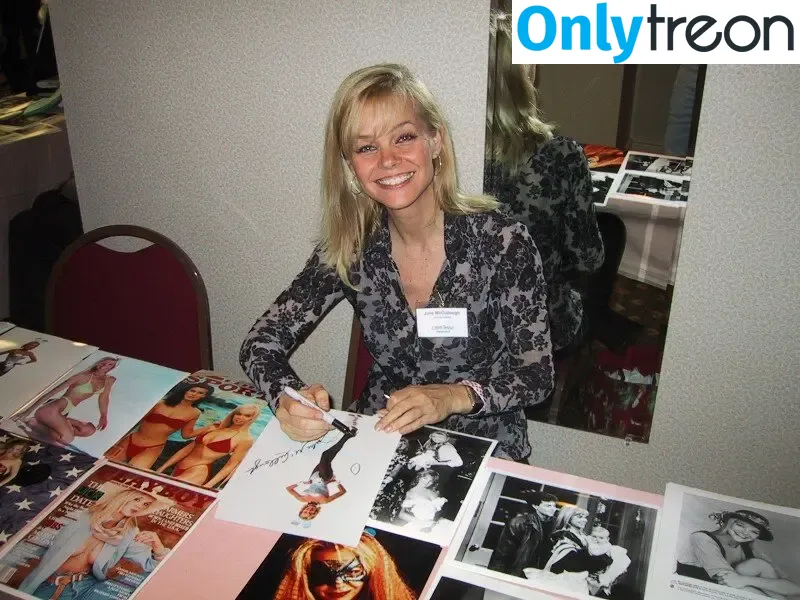 Julie McCullough голая photo #0002 (jewelsmccullough)
