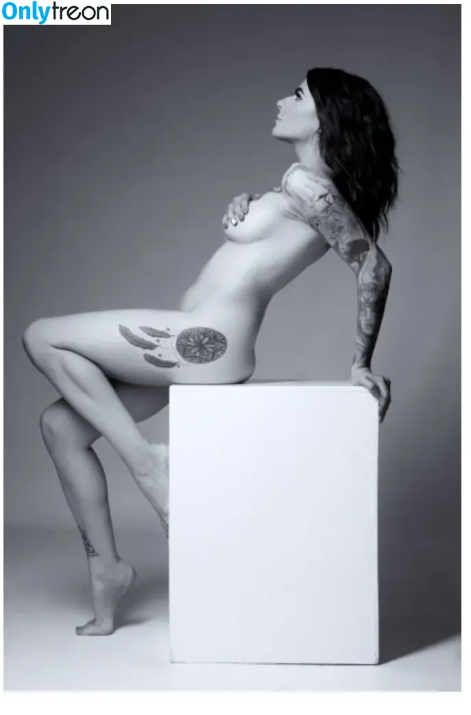 Julieanne McCarthy nude photo #0004 (julessmccarthy / julzmccarthy)